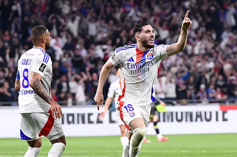 مانشستر سيتي يشرع في مفاوضات حصرية للتعاقد مع ريان شرقي