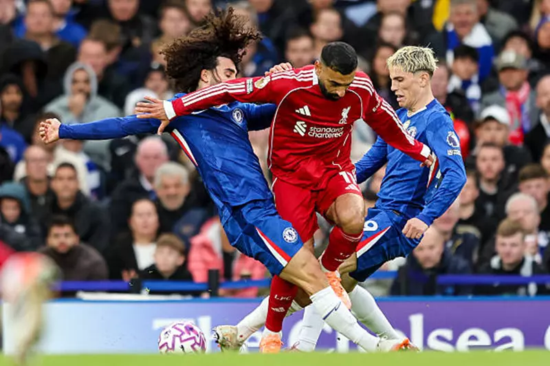 بعد 11 مباراة.. كيف يتجنب صلاح أسوأ مواسمه مع ليفربول؟