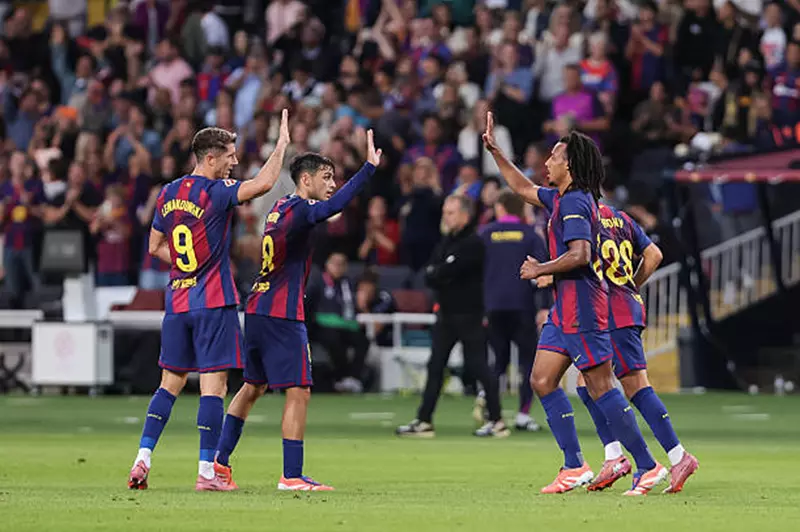 بيان رسمي.. إلغاء مباراة فياريال وبرشلونة في ميامي