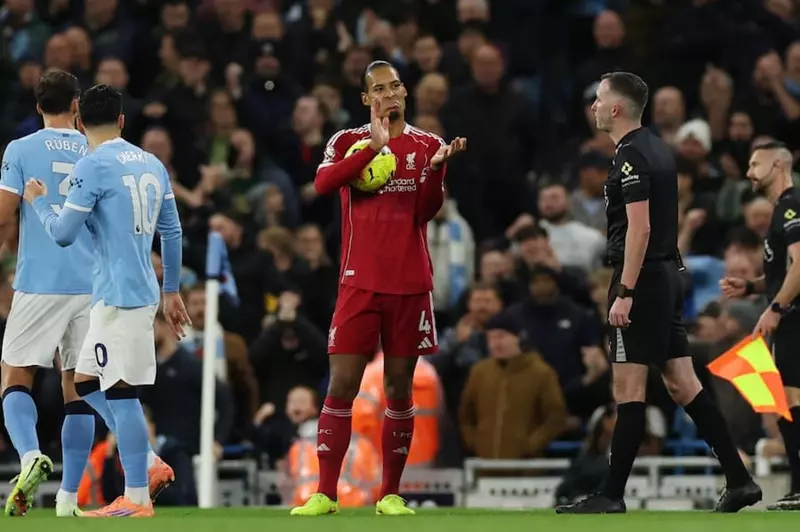 لجنة الحكام تصدم ليفربول بشأن هدف فان دايك "الملغي"